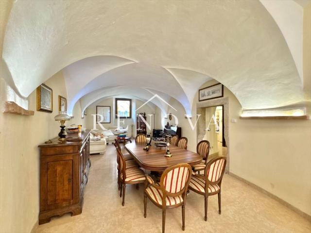 Rustico / Casale in vendita a Sant'Ambrogio di Valpolicella VR