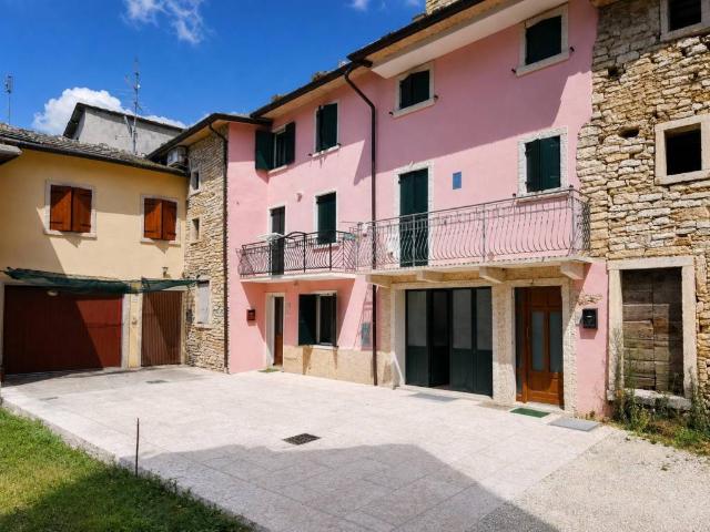 Rustico / Casale in vendita a Sant'Anna d'Alfaedo VR