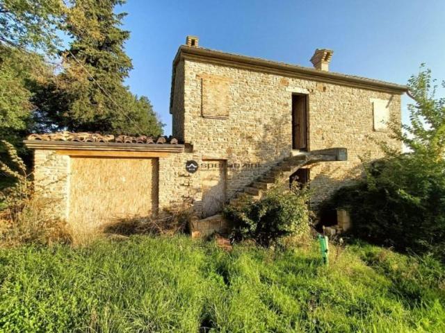 Rustico / Casale in vendita a Sant'Ippolito PU