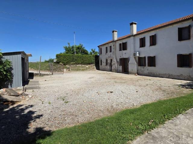 Rustico / Casale in vendita a Sant'Urbano PD