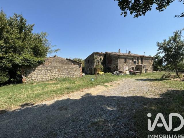 Rustico / Casale in vendita a Sarteano SI