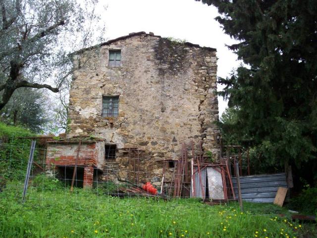 Rustico / Casale in vendita a Sarzana SP