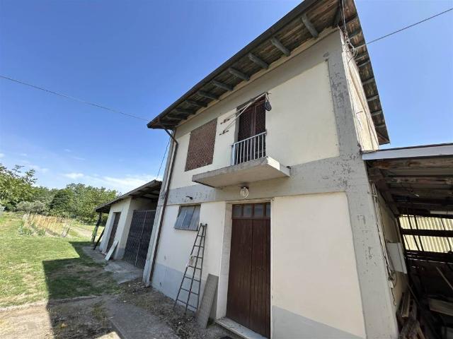 Rustico / Casale in vendita a Sarzana SP