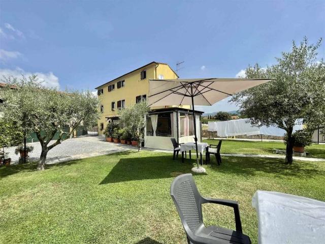 Rustico / Casale in vendita a Sarzana SP