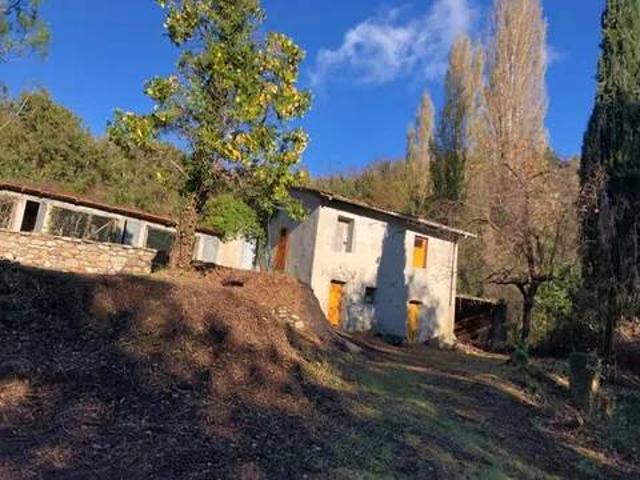 Rustico / Casale in vendita a Sarzana SP