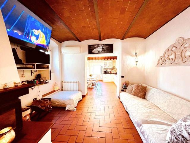 Rustico / Casale in vendita a Scandicci FI