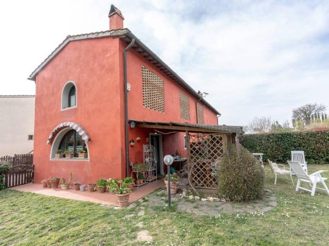 Rustico / Casale in vendita a Scandicci FI