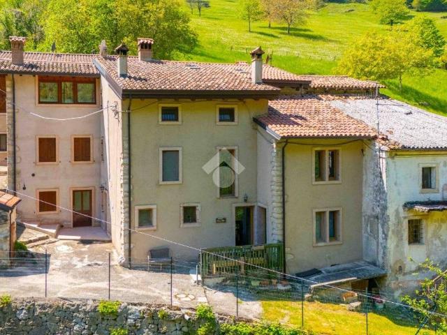 Rustico / Casale in vendita a Selva di Progno VR