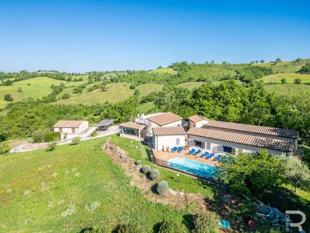 Rustico / Casale in vendita a Semproniano GR