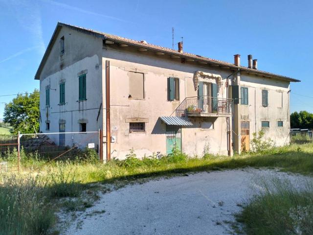 Rustico / Casale in vendita a Senigallia AN