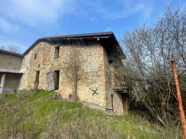 Rustico / Casale in vendita a Serramazzoni MO
