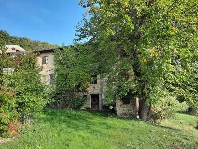 Rustico / Casale in vendita a Serramazzoni MO