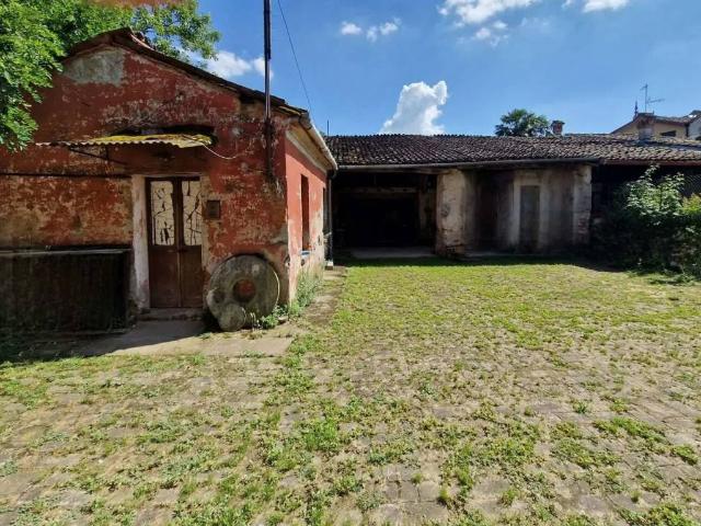 Rustico / Casale in vendita a Sesto ed Uniti CR