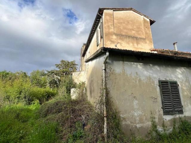Rustico / Casale in vendita a Sesto Fiorentino FI