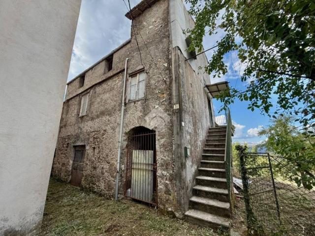 Rustico / Casale in vendita a Sgurgola FR