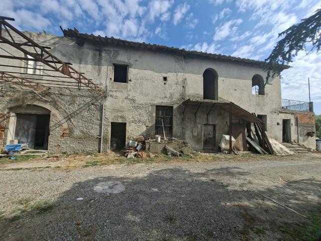 Rustico / Casale in vendita a Signa FI