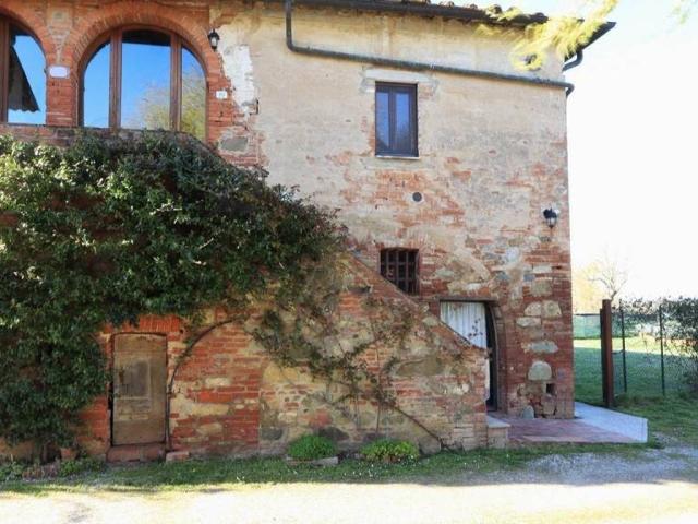 Rustico / Casale in vendita a Sinalunga SI
