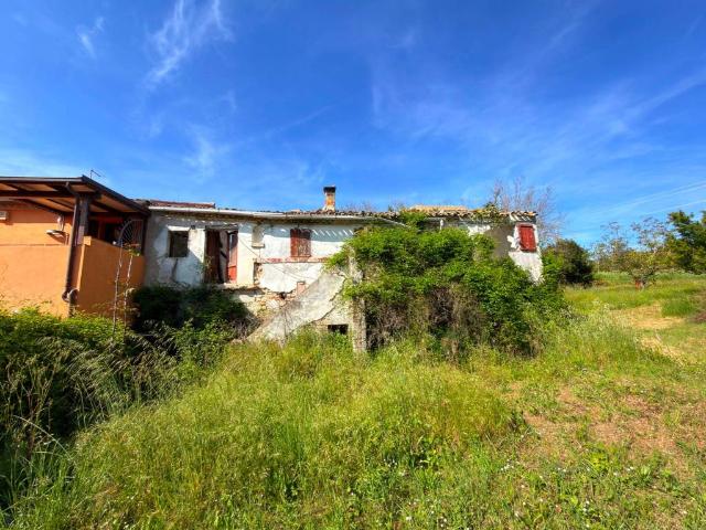 Rustico / Casale in vendita a Sirolo AN