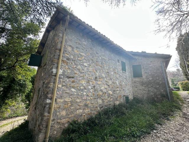Rustico / Casale in vendita a Spoleto PG