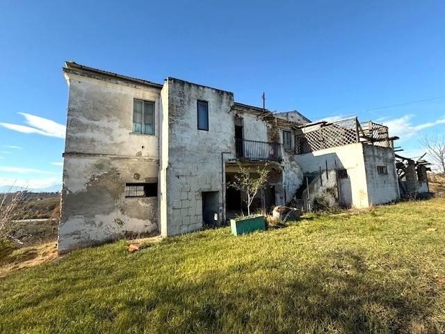 Rustico / Casale in vendita a Spoltore PE