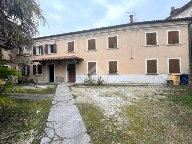 Rustico / Casale in vendita a Spresiano TV