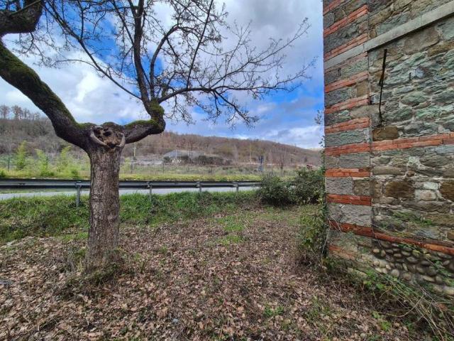 Rustico / Casale in vendita a Subbiano AR