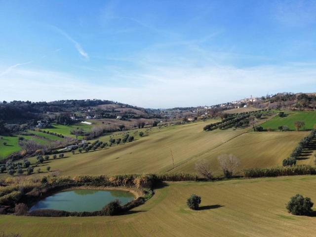 Rustico / Casale in vendita a Potenza Picena MC