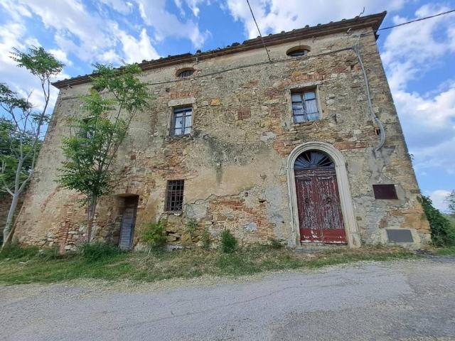 Rustico / Casale in vendita a Poggibonsi SI