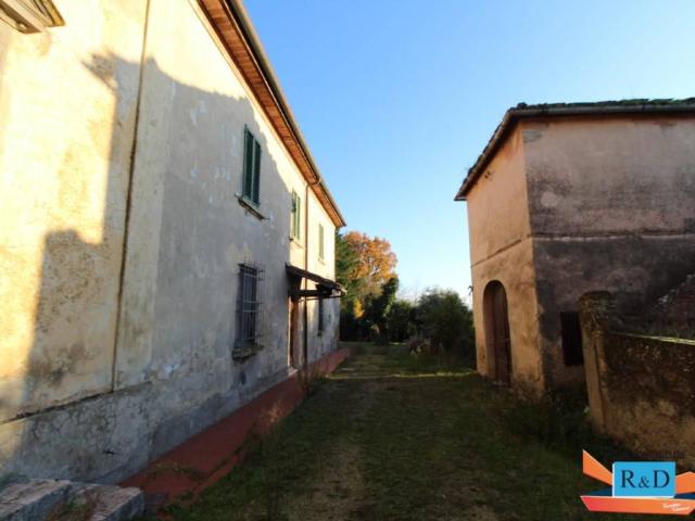 Rustico / Casale in vendita a Poggibonsi SI
