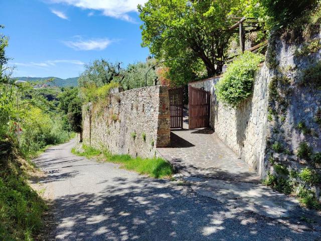 Rustico / Casale in vendita a Poggio Nativo RI