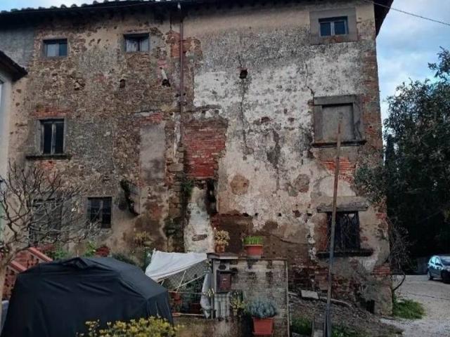 Rustico / Casale in vendita a Poggio a Caiano PO