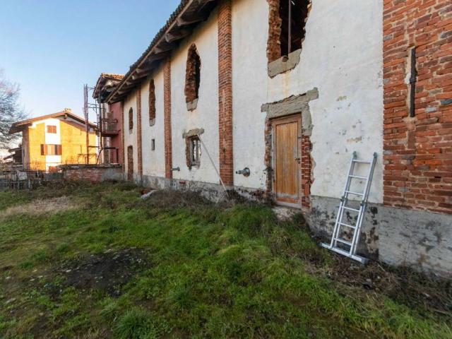 Rustico / Casale in vendita a Poirino TO