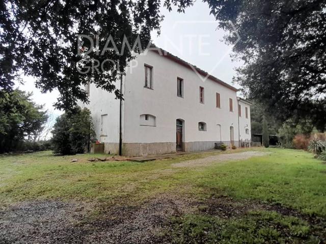Rustico / Casale in vendita a Pomarance PI