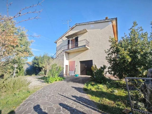 Rustico / Casale in vendita a Pomarance PI