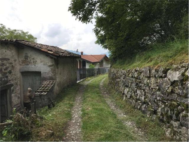 Rustico / Casale in vendita a Ponna CO