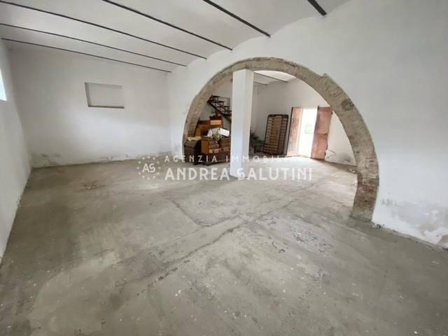 Rustico / Casale in vendita a Pontedera PI