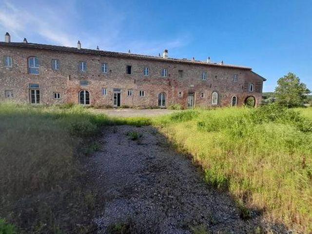 Rustico / Casale in vendita a Pontedera PI