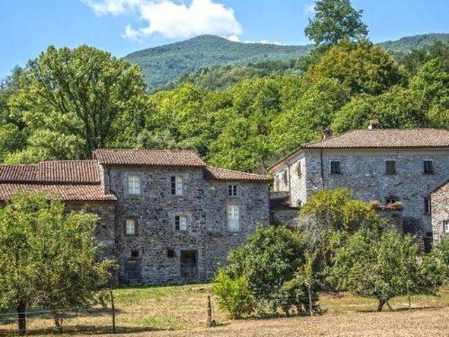 Rustico / Casale in vendita a Pontremoli MS