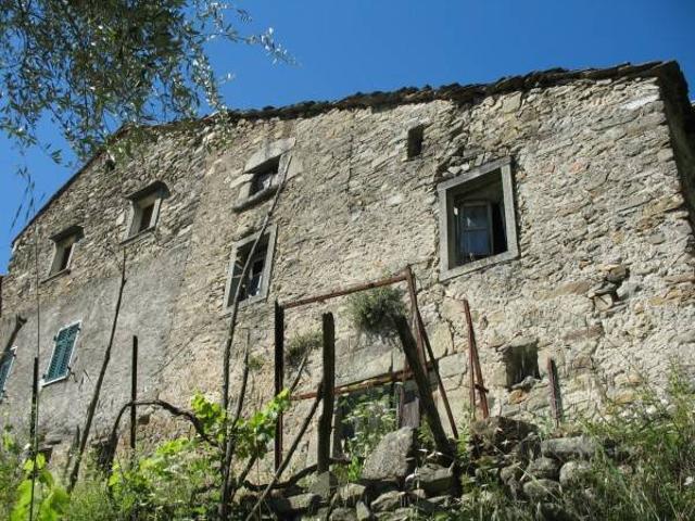 Rustico / Casale in vendita a Pontremoli MS