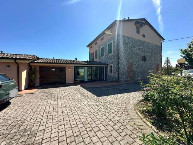 Rustico / Casale in vendita a Porcari LU