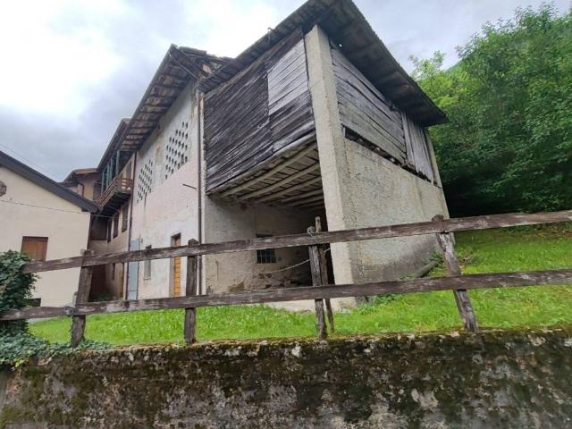 Rustico / Casale in vendita a Posina VI