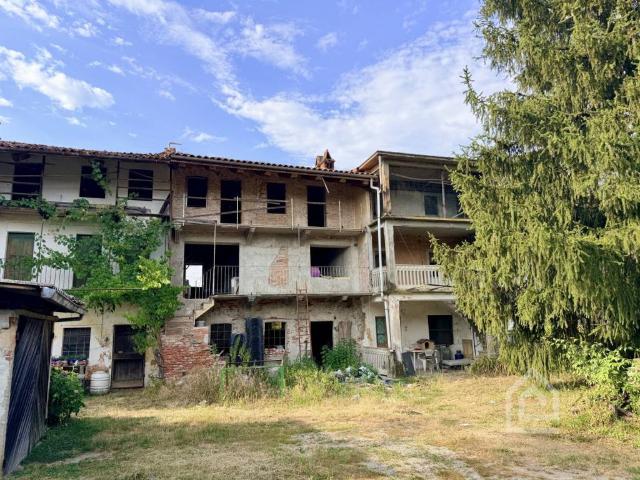 Rustico / Casale in vendita a Pavone Canavese TO