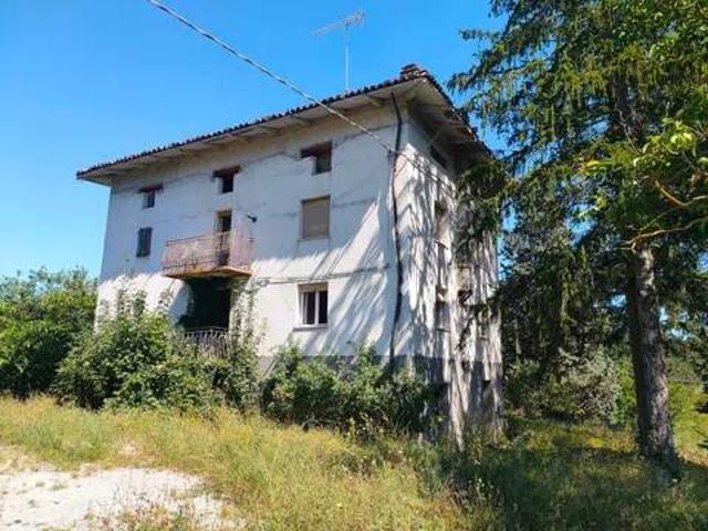 Rustico / Casale in vendita a Pavullo nel Frignano MO