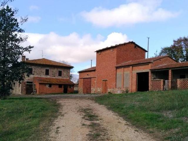 Rustico / Casale in vendita a Paciano PG