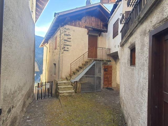 Rustico / Casale in vendita a Palù del Fersina TN
