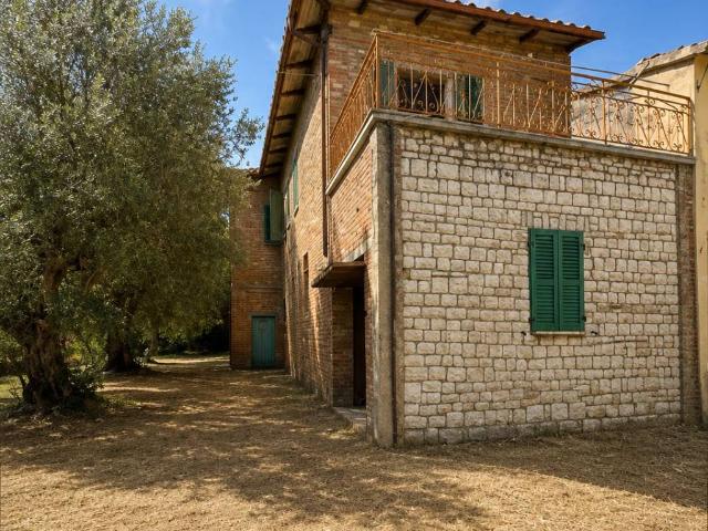 Rustico / Casale in vendita a Panicale PG