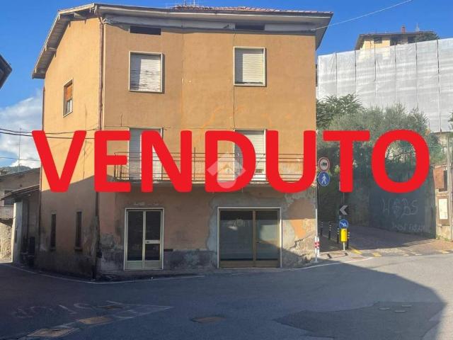 Rustico / Casale in vendita a Paratico BS