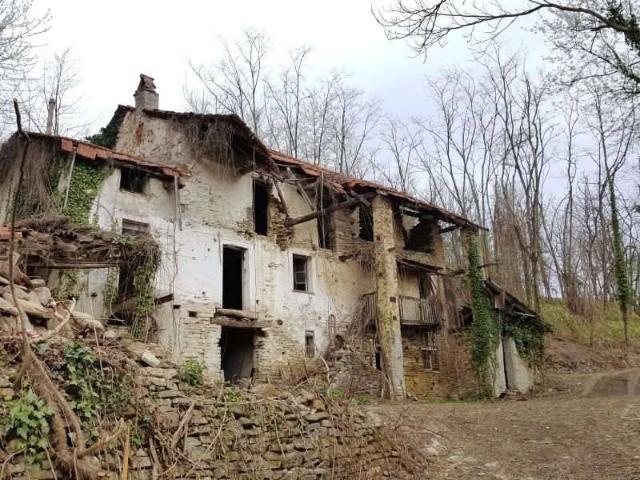 Rustico / Casale in vendita a Paroldo CN