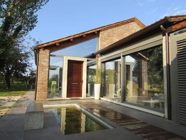 Rustico / Casale in vendita a Parma PR