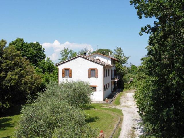 Rustico / Casale in vendita a Petriano PU